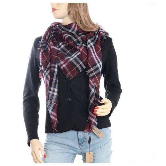 Burberry Castleford Check Plaid Lightweight Modal Wool Scarf 143x143cm in Claret - Picture 2 of 6